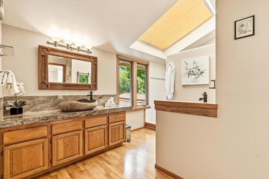 341 Blackstone Court Property Photo 23