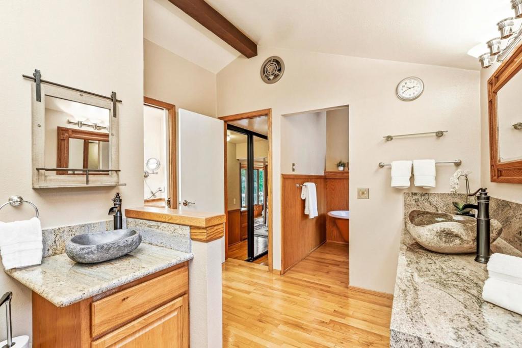 341 Blackstone Court Property Photo 80