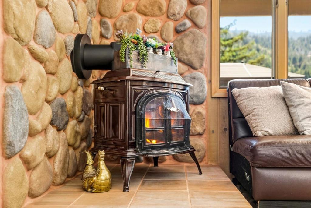 341 Blackstone Court Property Photo 86