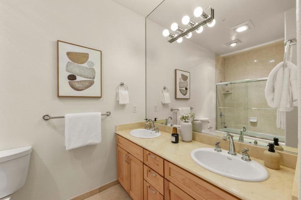 107 El Camino Real 104 Property Photo 12