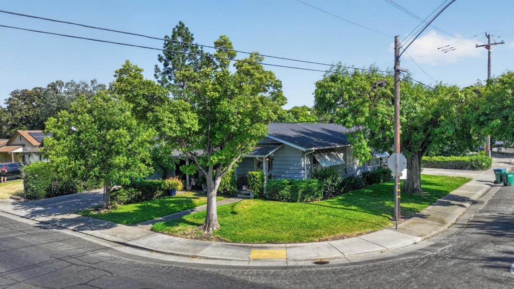 442 W Lincoln Road Property Photo 1