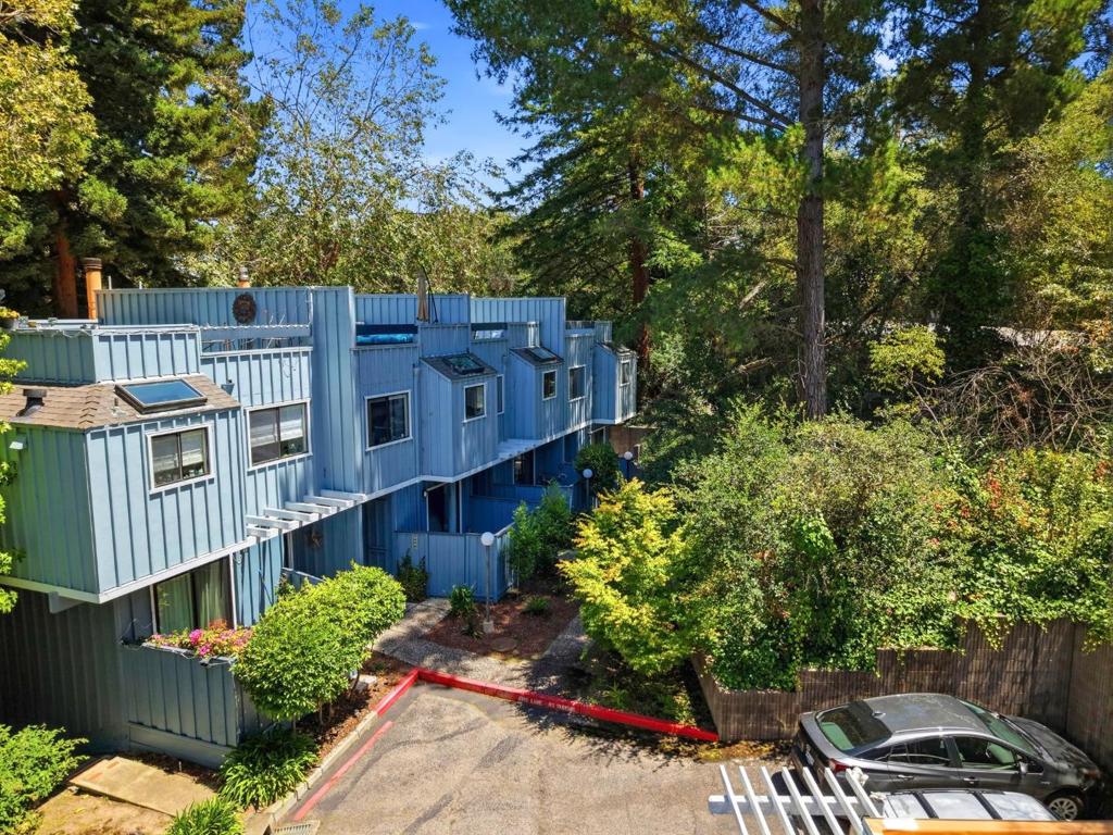 2052 Wharf Road Property Photo 4
