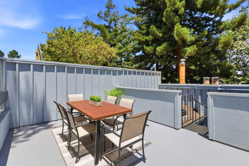 2052 Wharf Road Property Photo 24