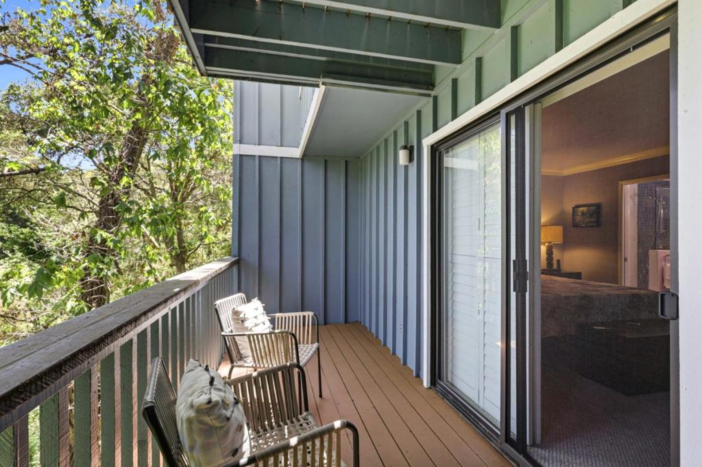 2052 Wharf Road Property Photo 28