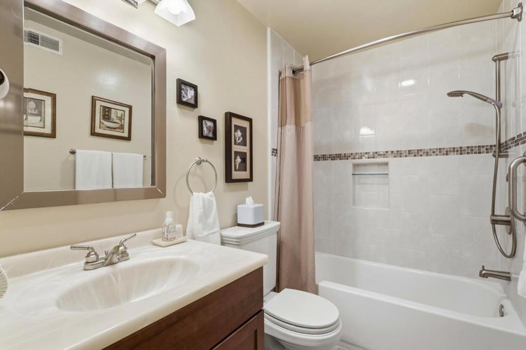 2052 Wharf Road Property Photo 36