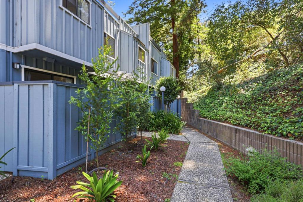2052 Wharf Road Property Photo 37