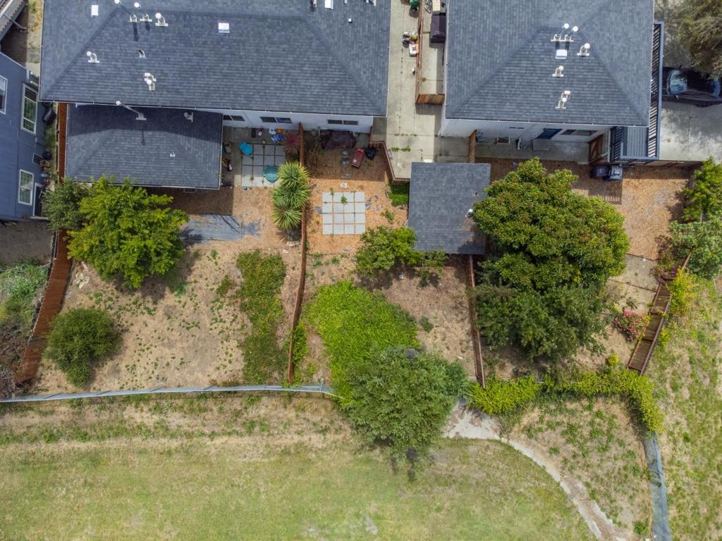 344 Pennsylvania Drive Property Photo 3