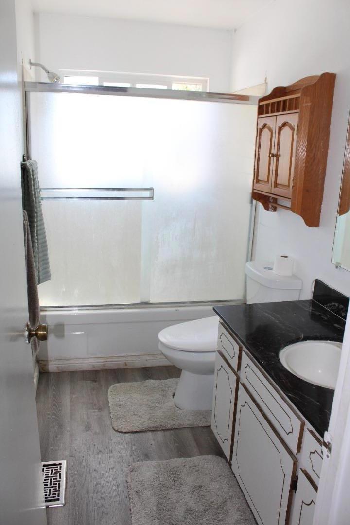 15480 Oak Hills Drive Property Photo 11