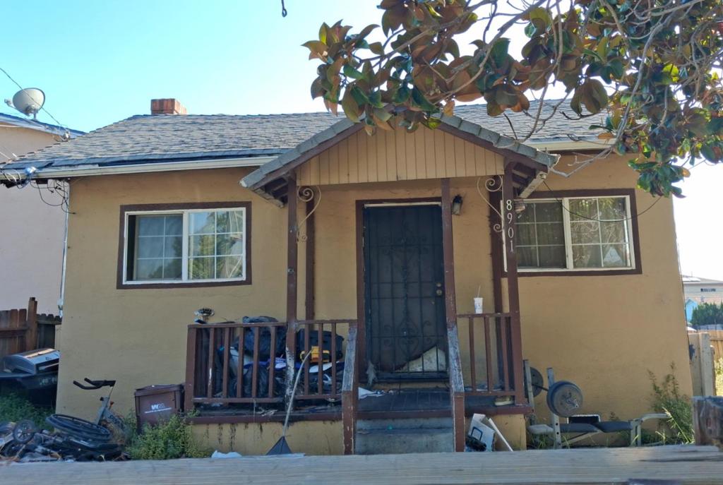 8901 D Street Property Photo 1