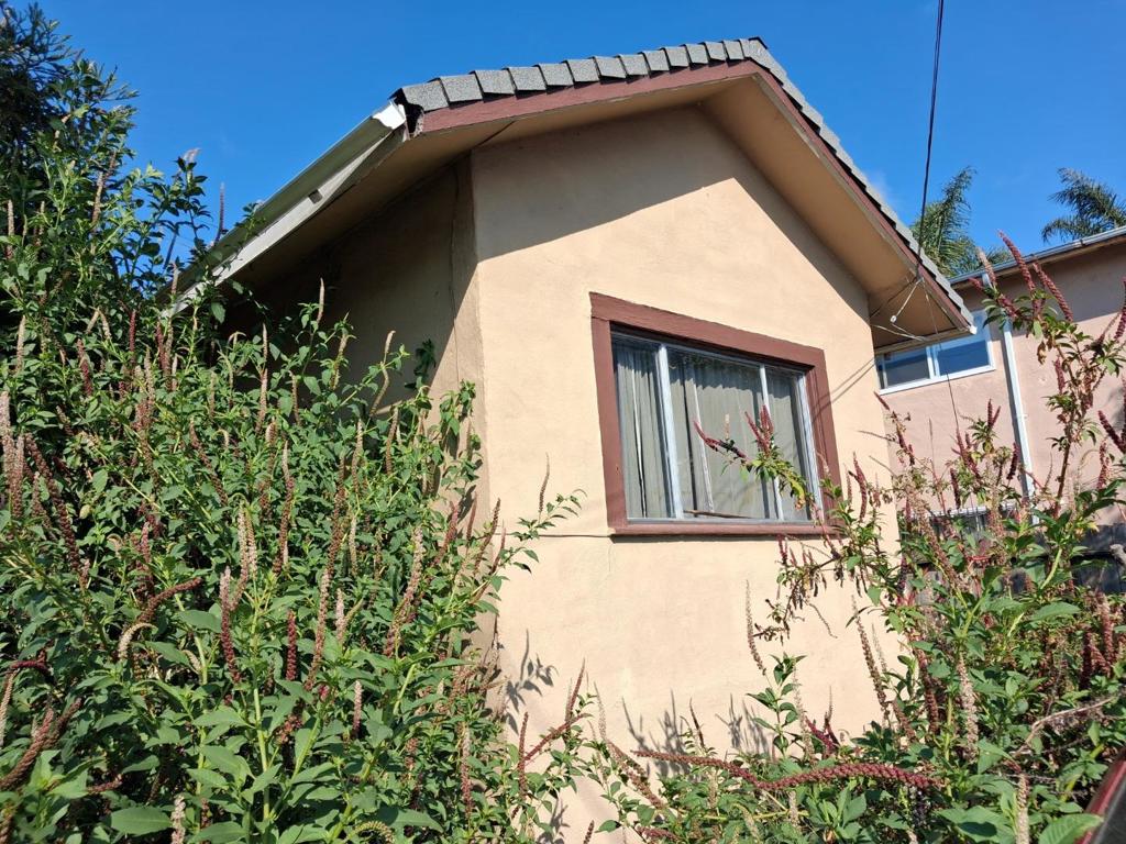 8901 D Street Property Photo 4