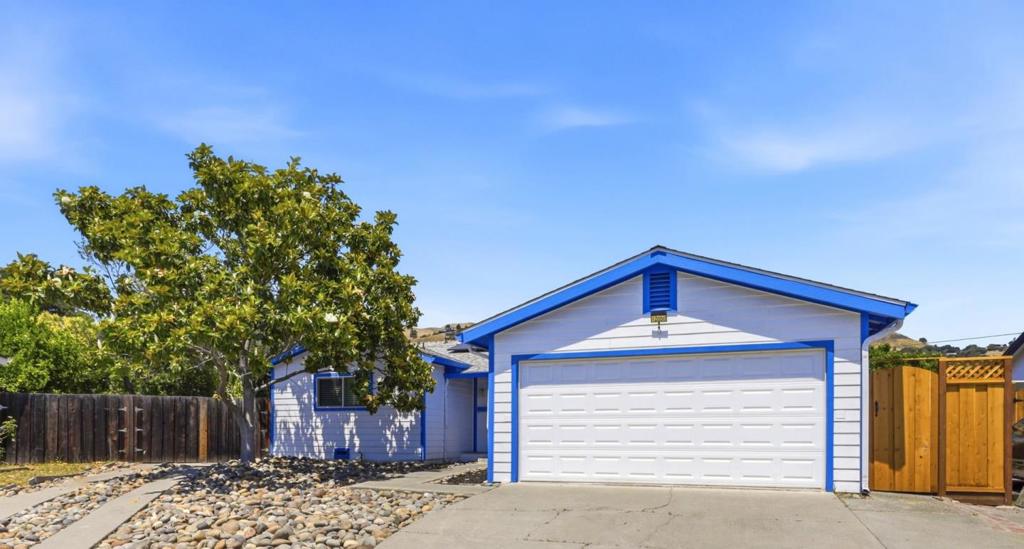 12650 Sheree Court Property Photo 1