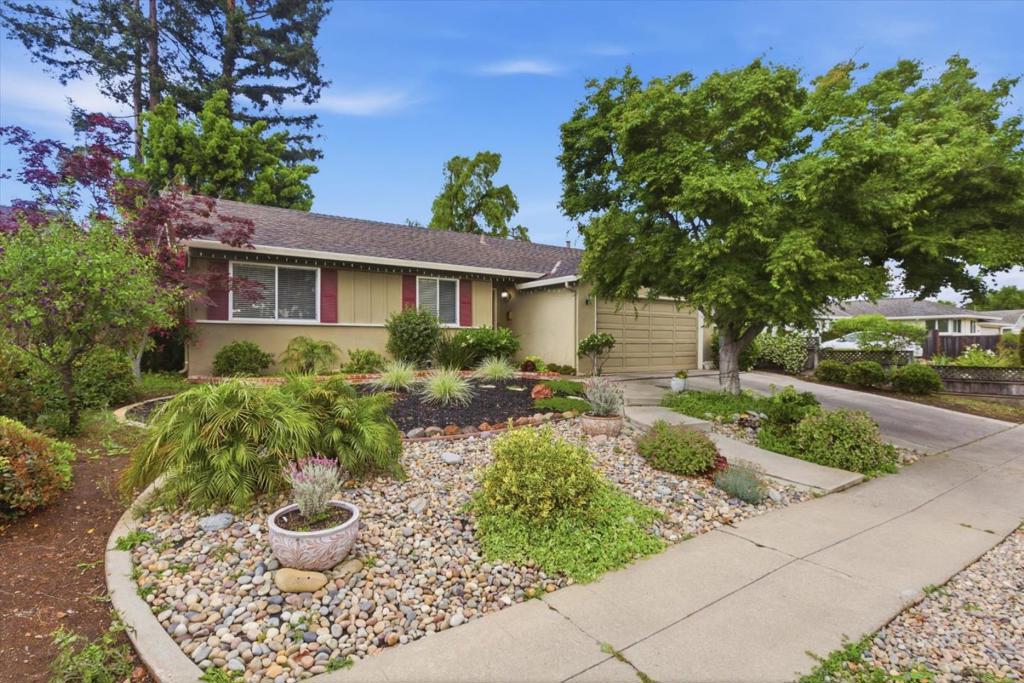 5267 Woodstock Way Property Photo 5
