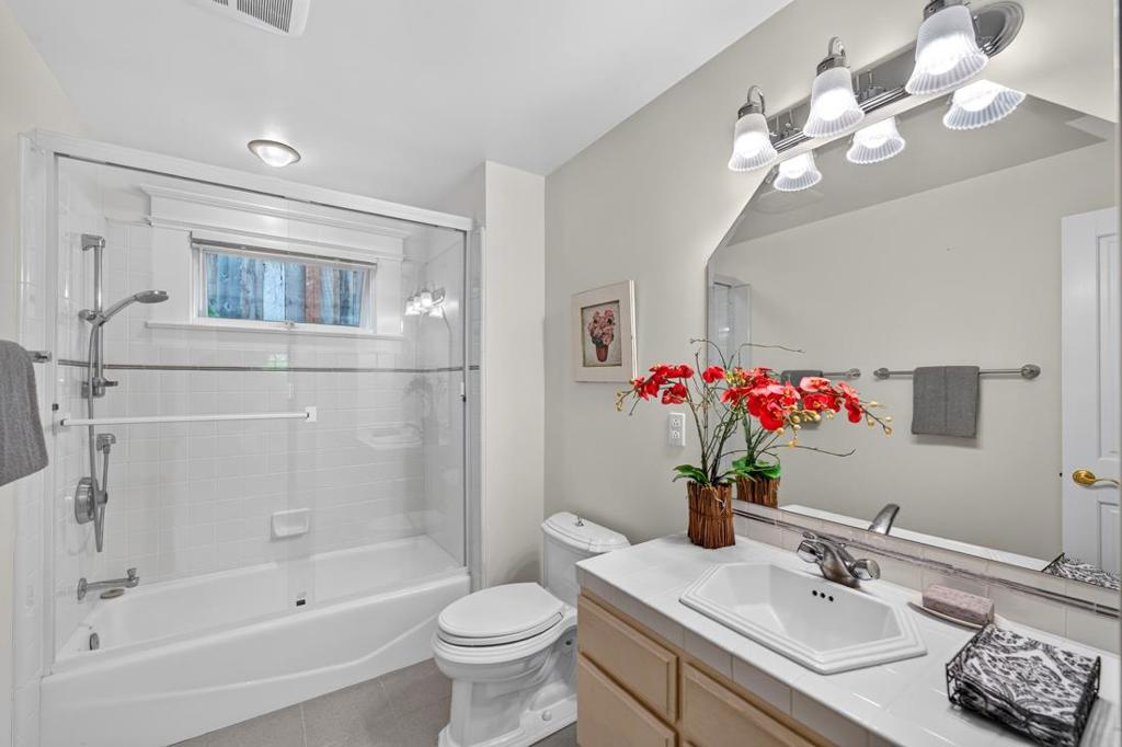 52 Hernandez Avenue Property Photo 64