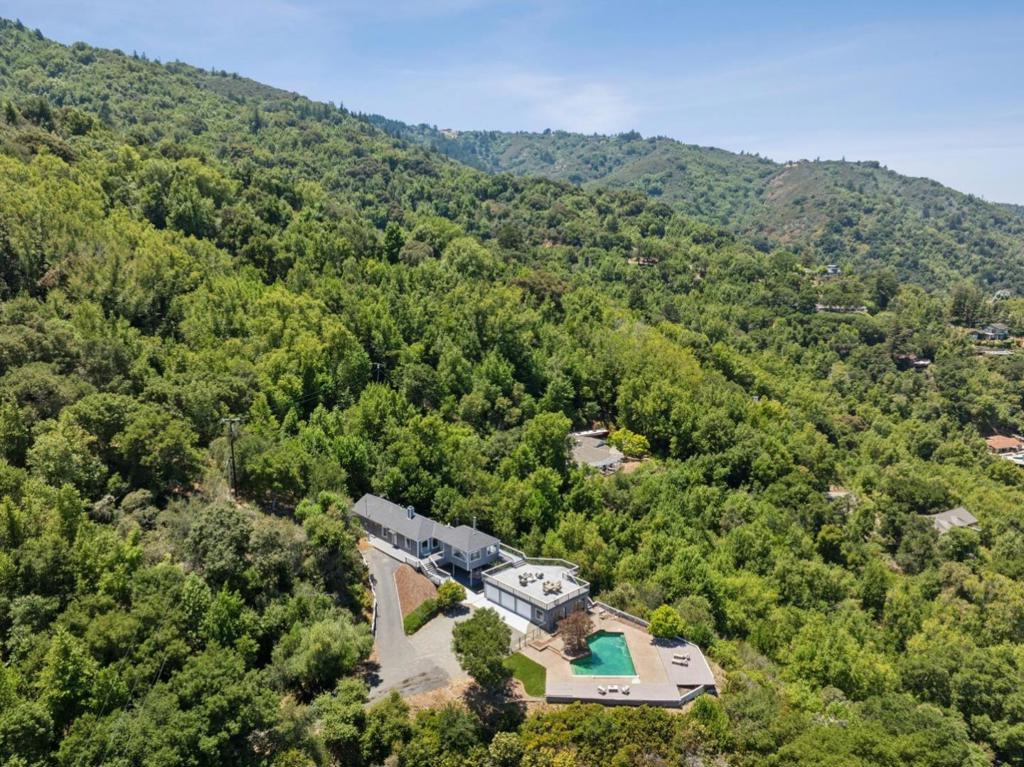 16490 Wood Acres Road Property Photo 38
