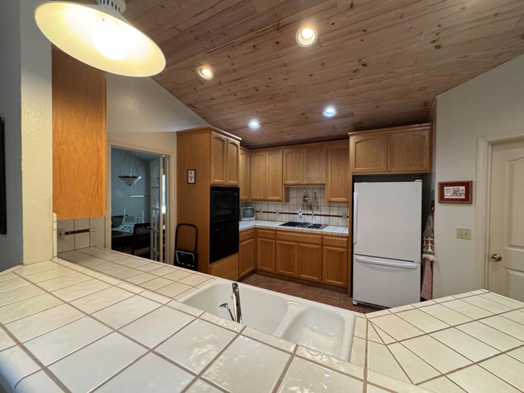 1388 Kenney Drive Property Photo 7