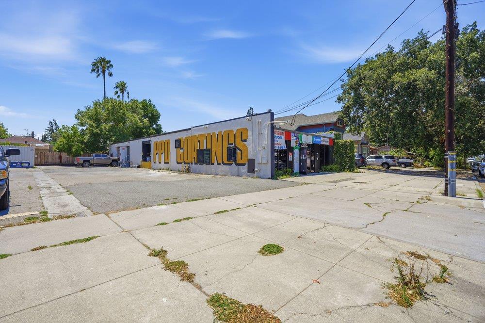 615 Stockton Avenue Property Photo 4