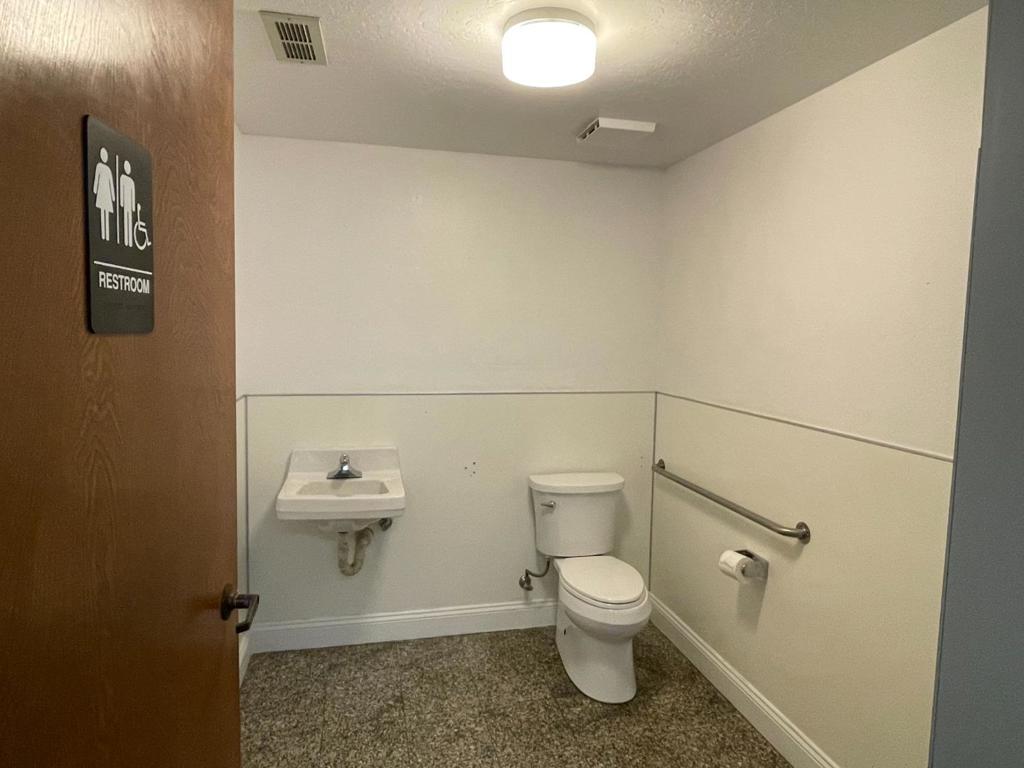 125 N Jackson Avenue 110 Property Photo 22