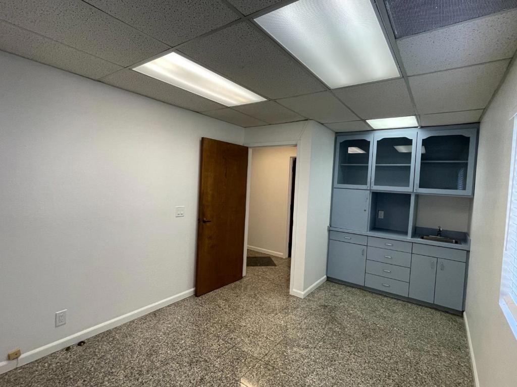 125 N Jackson Avenue 110 Property Photo 26