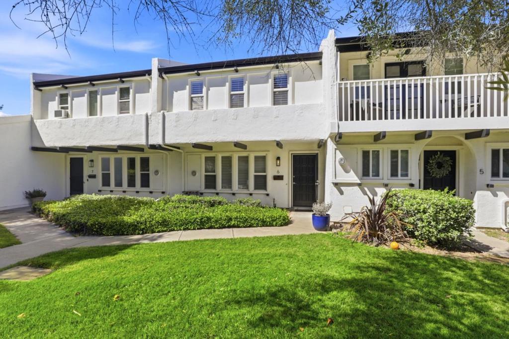 16345 Los Gatos Boulevard 6 Property Photo 1