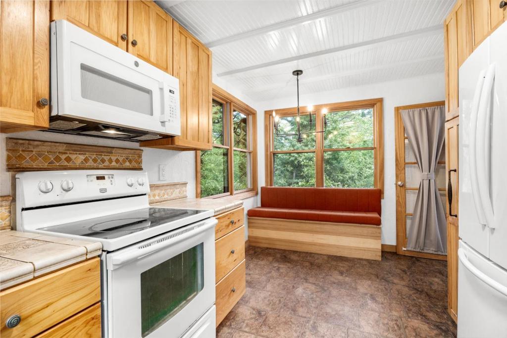 9913 Alba Road Property Photo 41