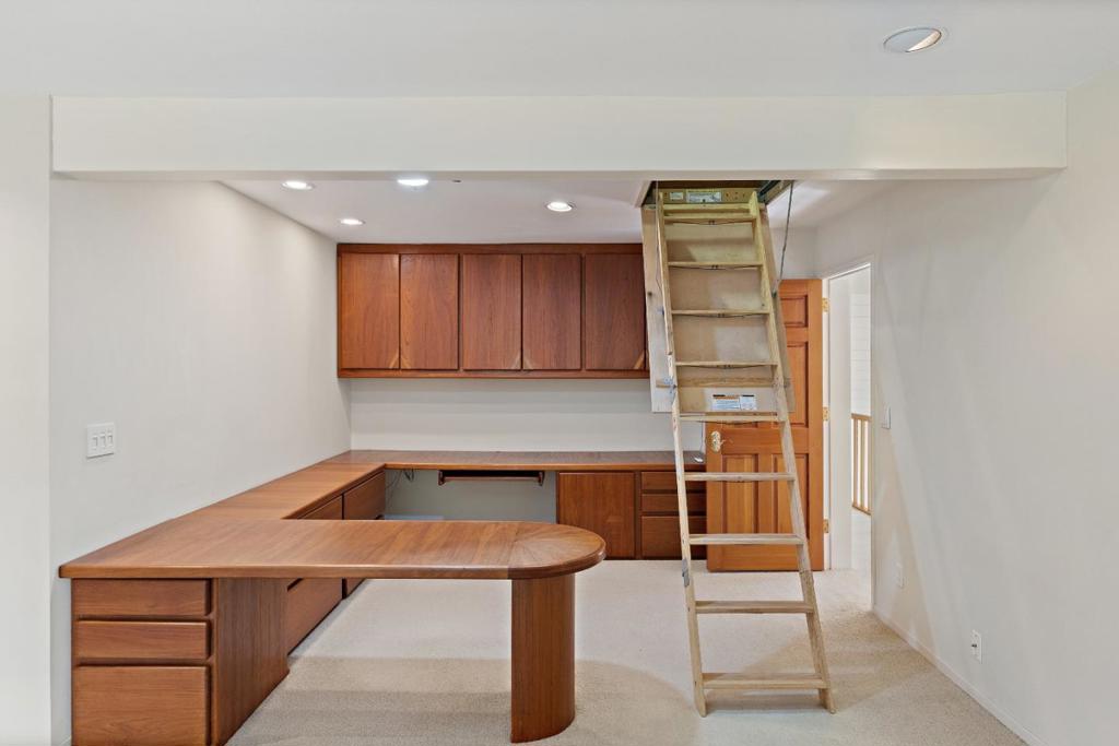 26175 Pierce Road Property Photo 11