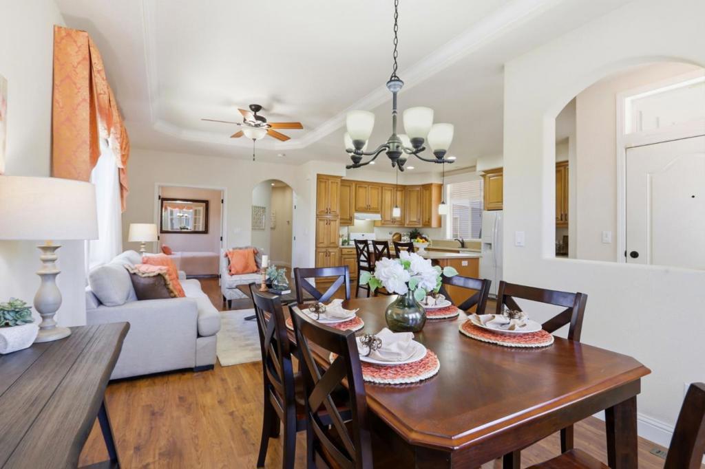 819 Villa Teresa Way 819 Property Photo 16
