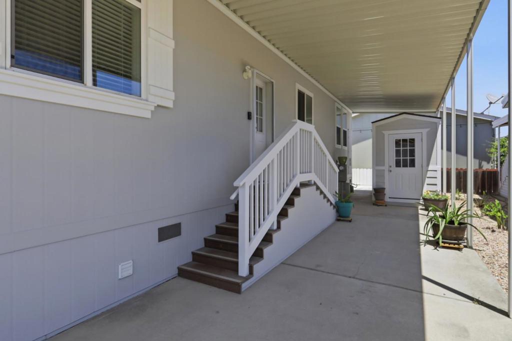 819 Villa Teresa Way 819 Property Photo 32