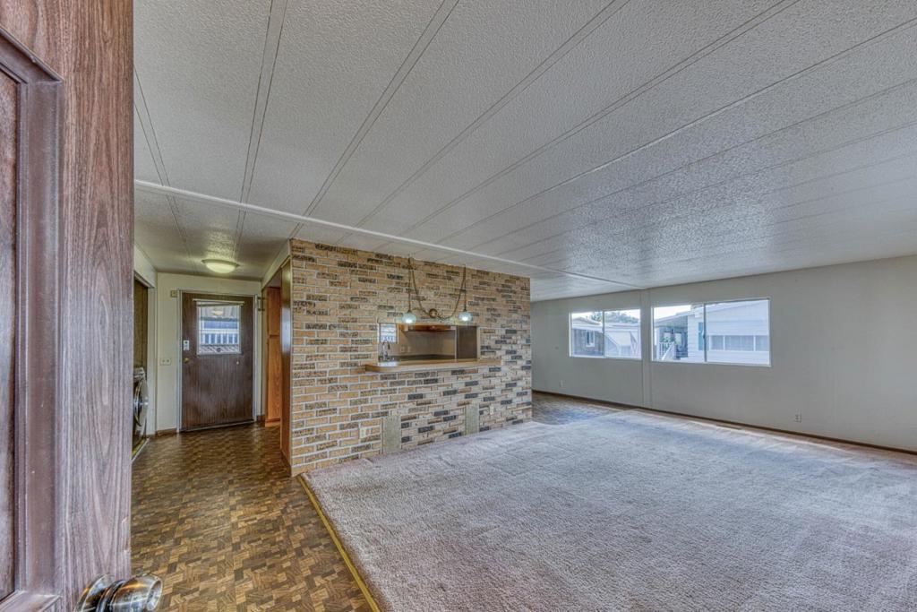 150 Kern Street 92 Property Photo 6