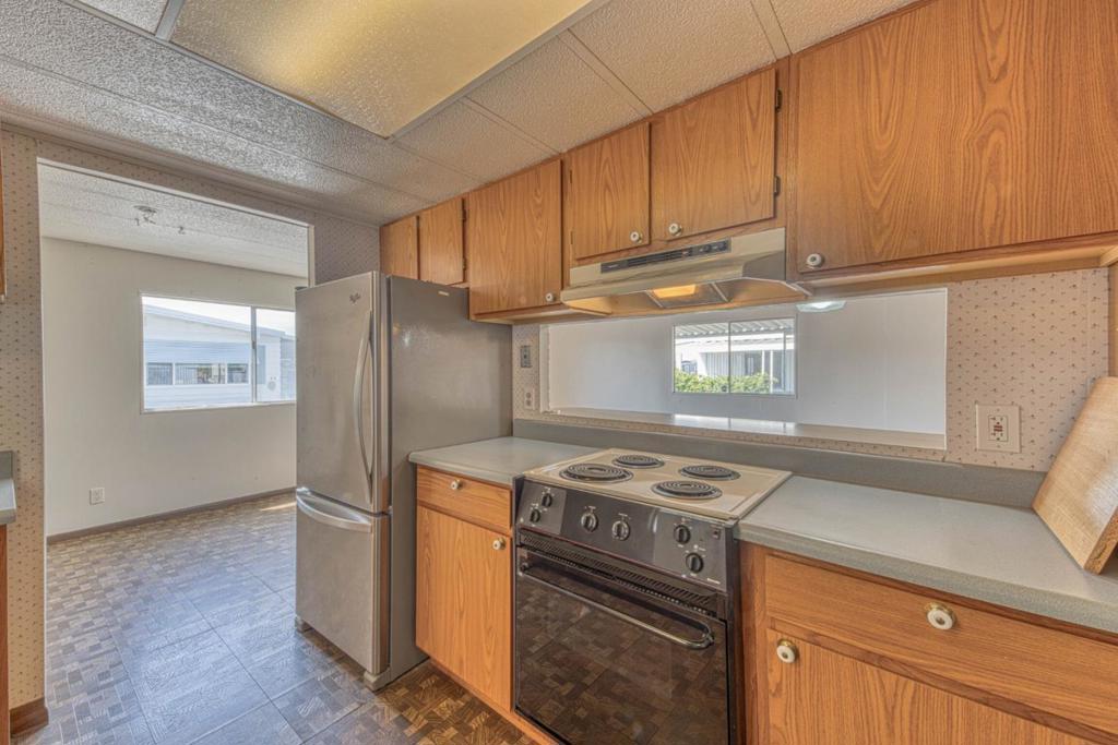 150 Kern Street 92 Property Photo 16