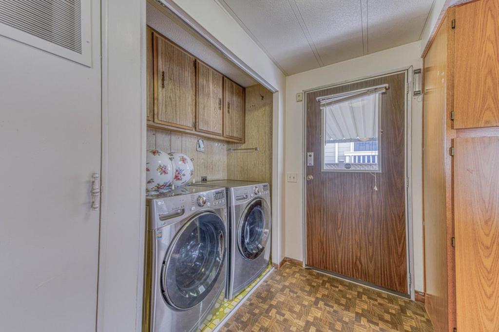 150 Kern Street 92 Property Photo 18