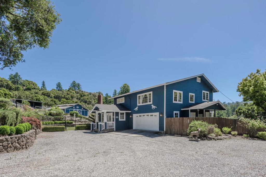 60 Fernwood Drive Property Photo 4