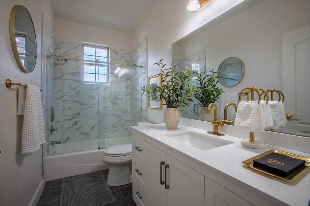 10746 Green Valley Drive Property Photo 14