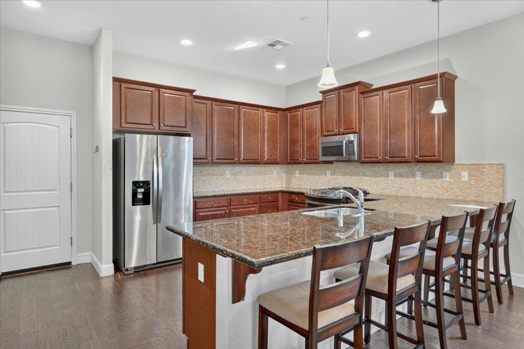 18470 Mcclellan Circle Property Photo 8