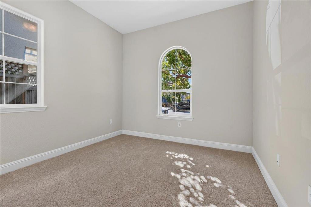 18470 Mcclellan Circle Property Photo 34