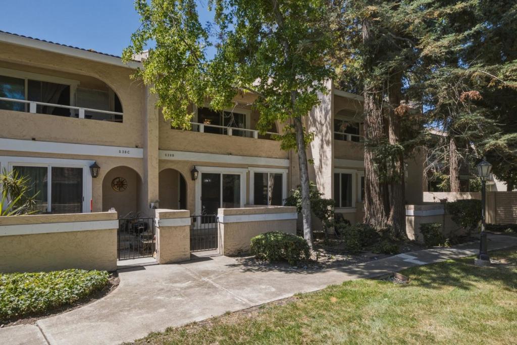539 Giuffrida Avenue B Property Photo 3
