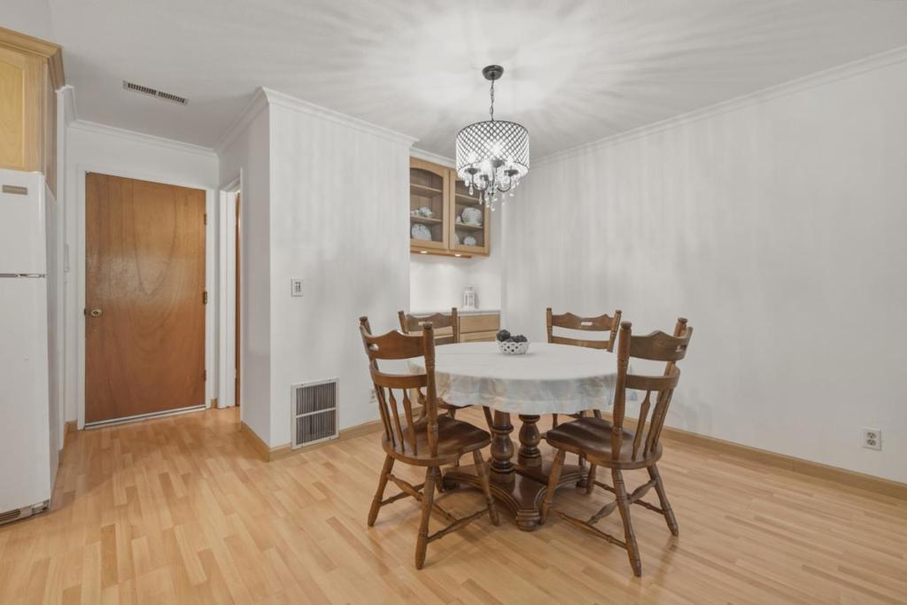 539 Giuffrida Avenue B Property Photo 12