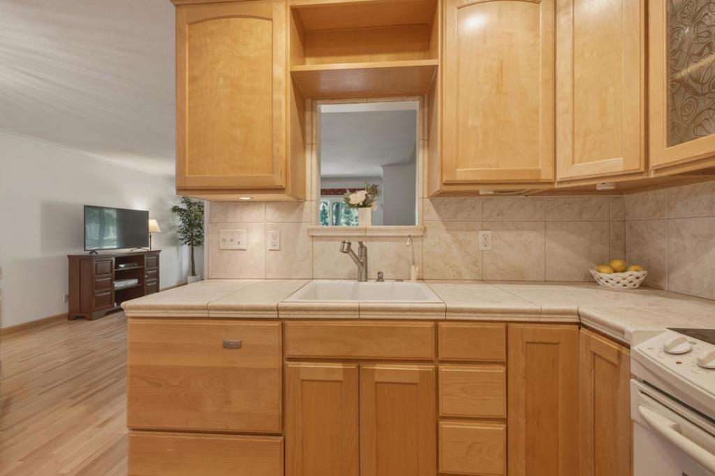 539 Giuffrida Avenue B Property Photo 19