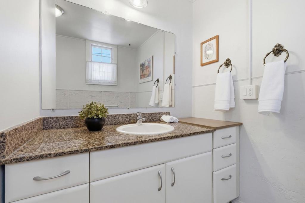 308 Gharkey Street Property Photo 19