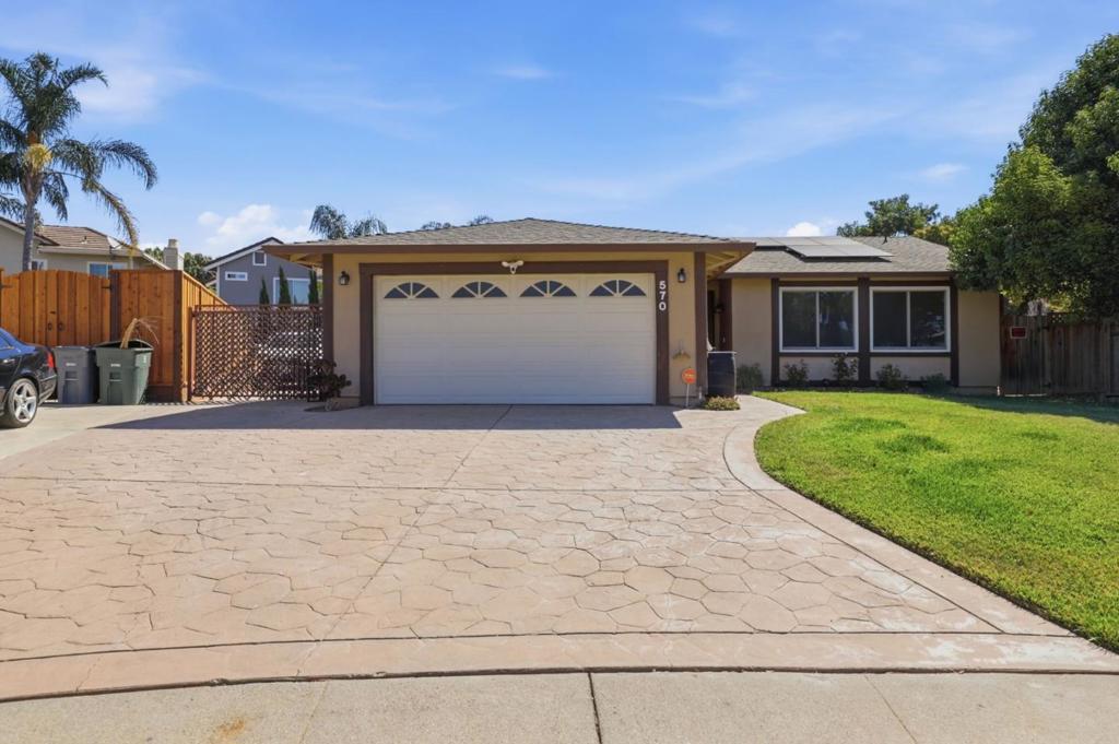 570 Biscayne Court Property Photo 1