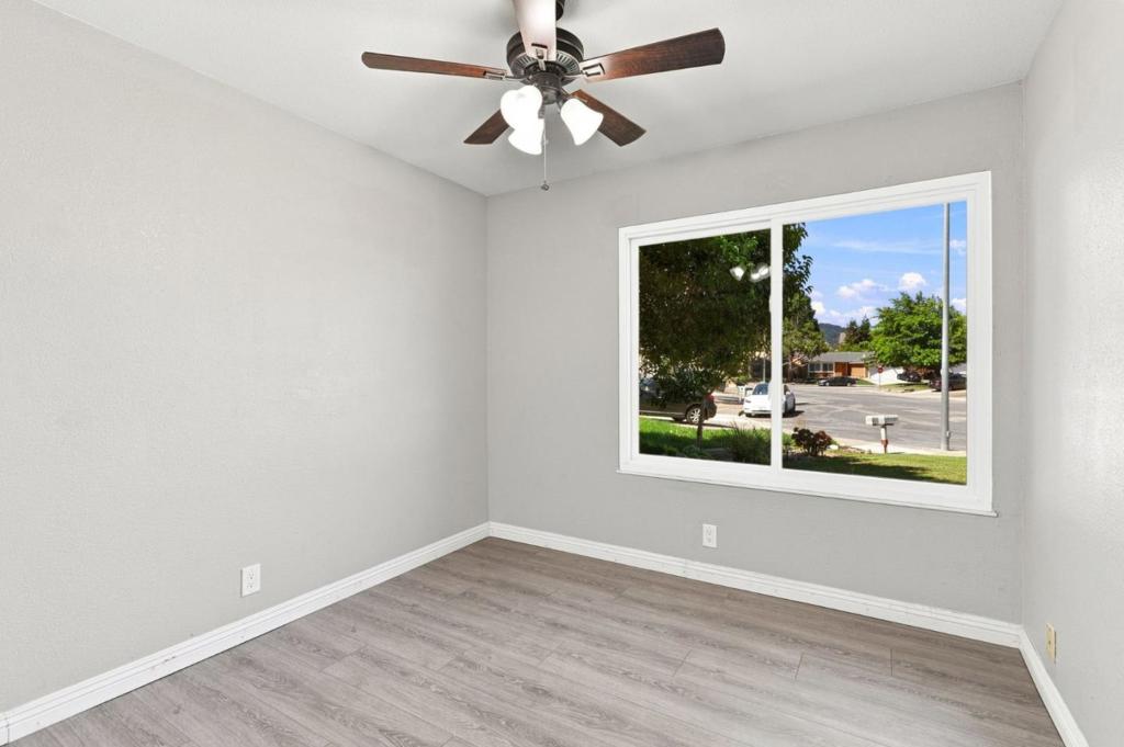 570 Biscayne Court Property Photo 10