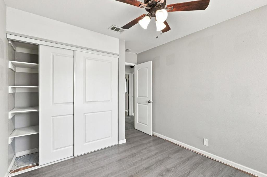 570 Biscayne Court Property Photo 13