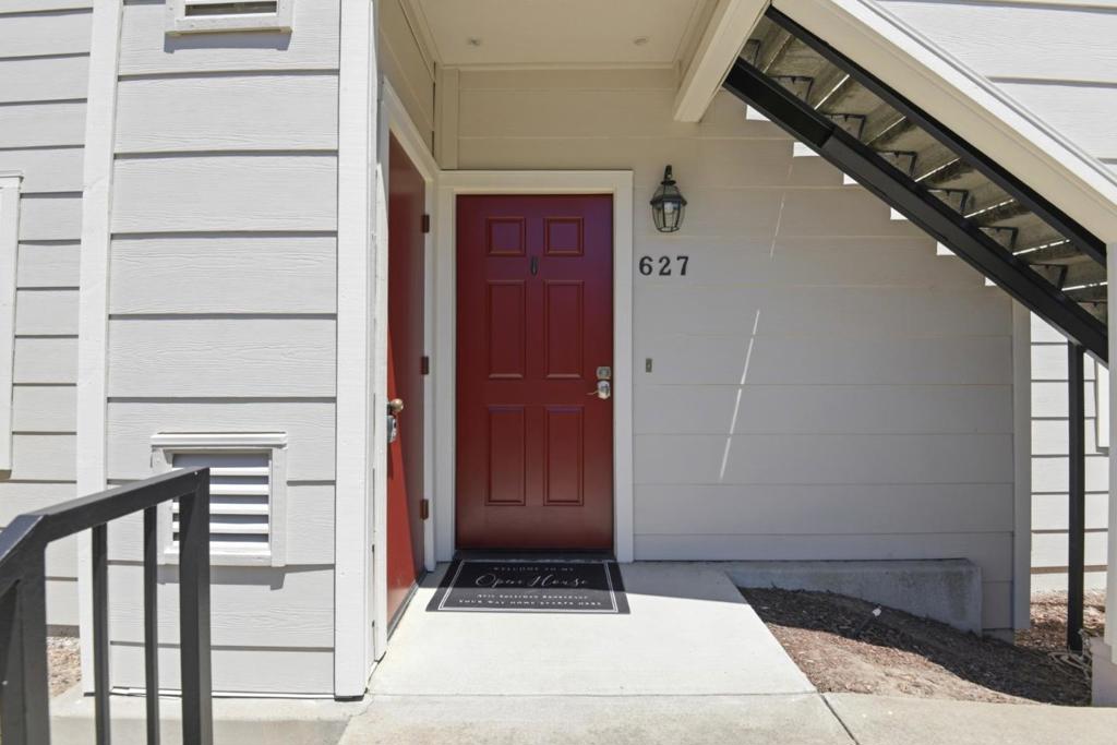 627 Norris Canyon Terrace Property Photo 3