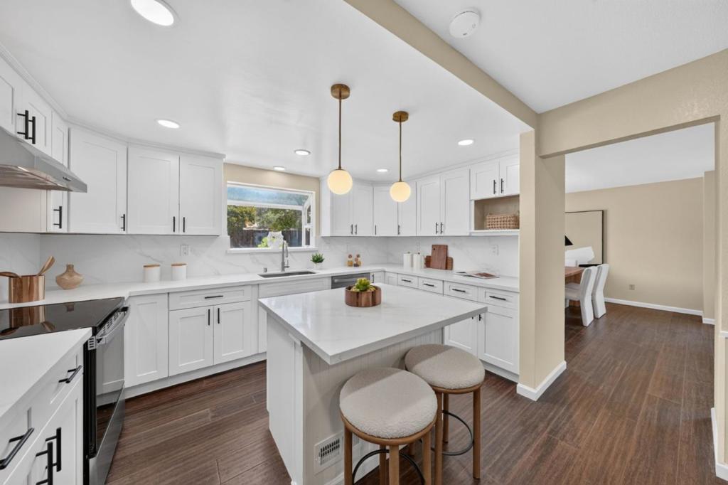 10980 New Avenue Property Photo 3