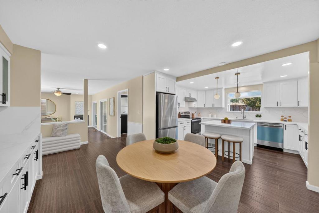10980 New Avenue Property Photo 14