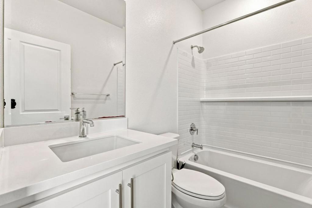 6056 Bullion Lane Property Photo 32