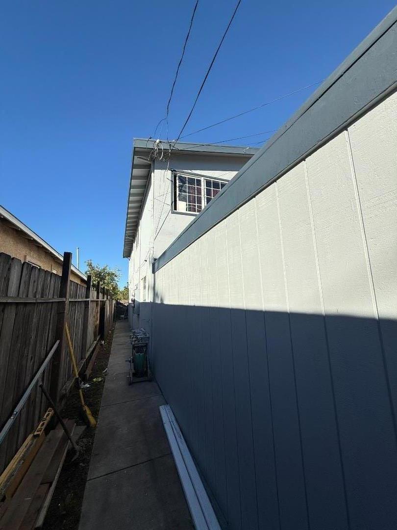 219 Barrett Avenue Property Photo 5