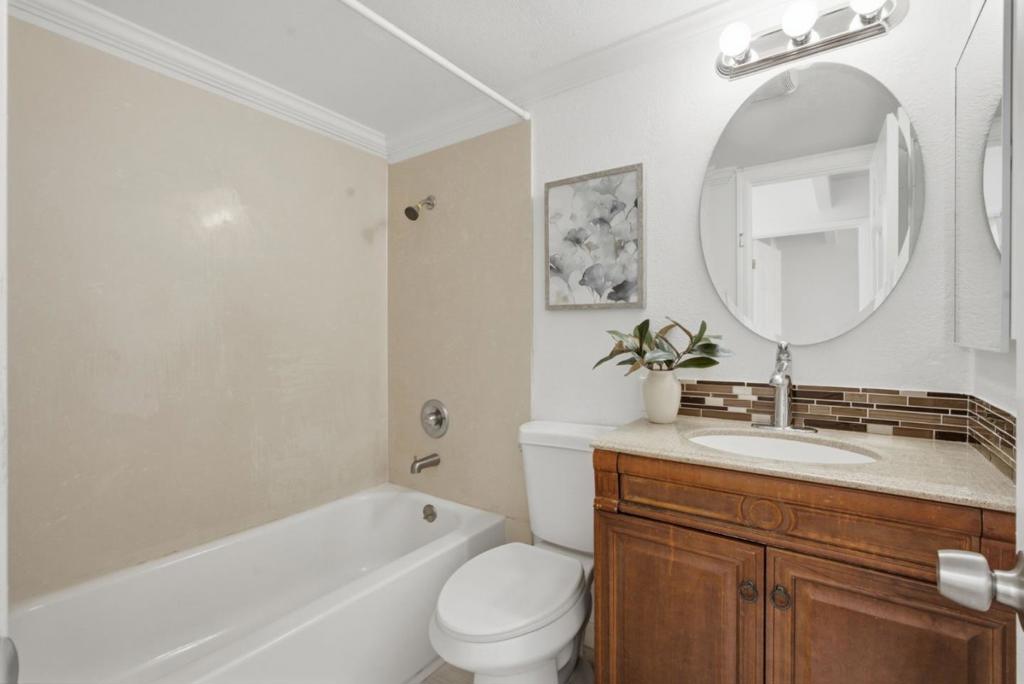 576 Sylvan Street 15 Property Photo 27