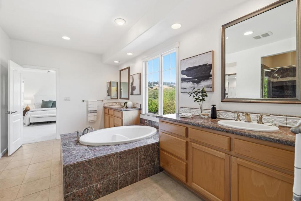 6 Deerfield Drive Property Photo 12