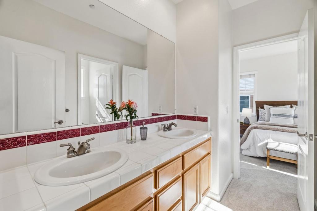 6 Deerfield Drive Property Photo 16
