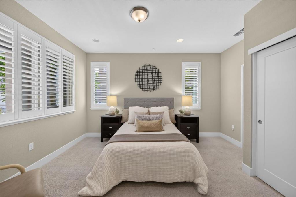 6013 Black Onyx Court Property Photo 6